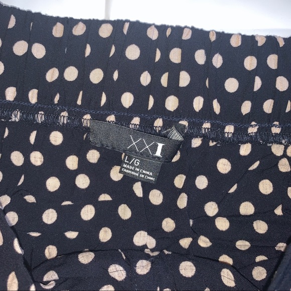 Polka Dot Button Up Skirt with Pockets Elastic Wasit - Picture 2 of 12
